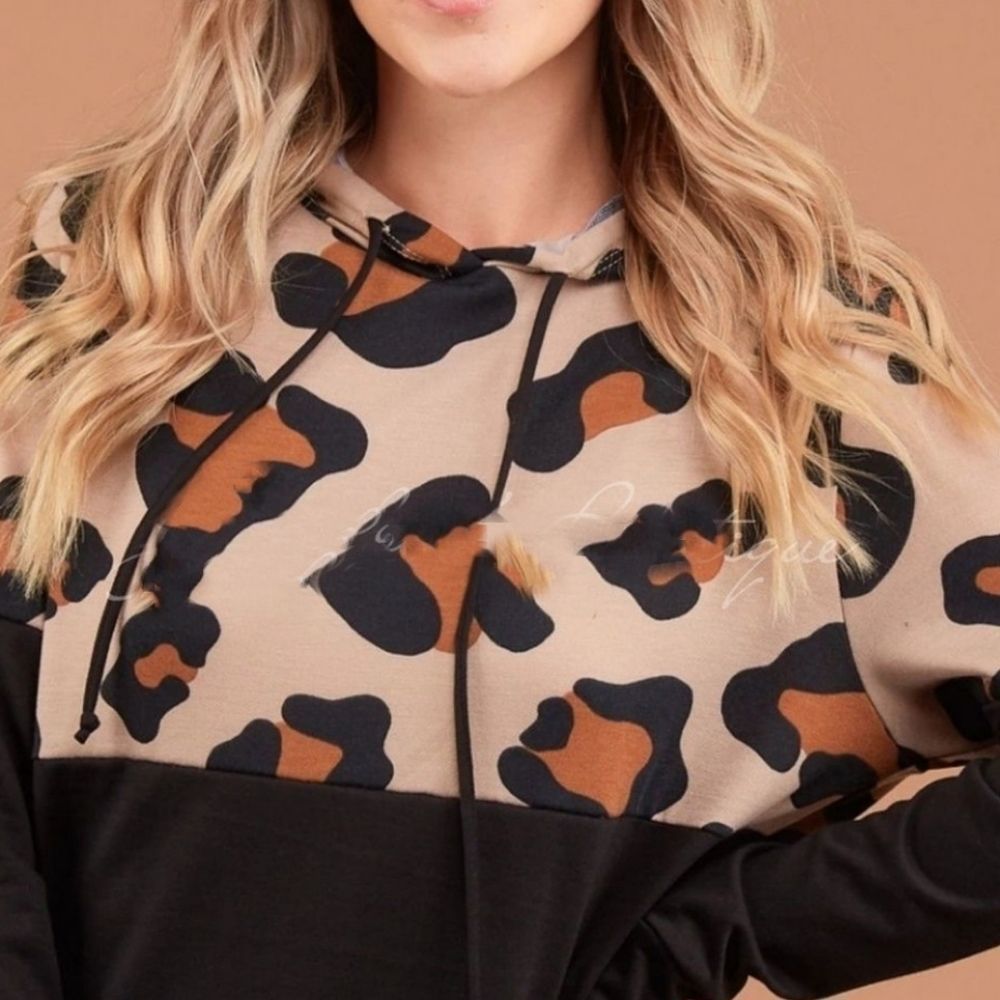 Black Animal Print Hoodie Top - Picture 2 of 4